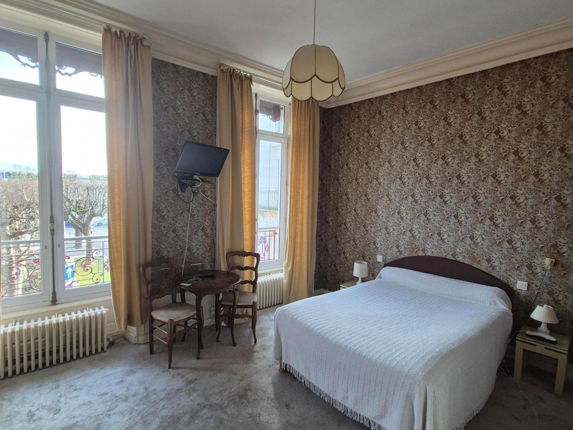 Hotel Saint Jean Chalon-sur-Saône Buitenkant foto